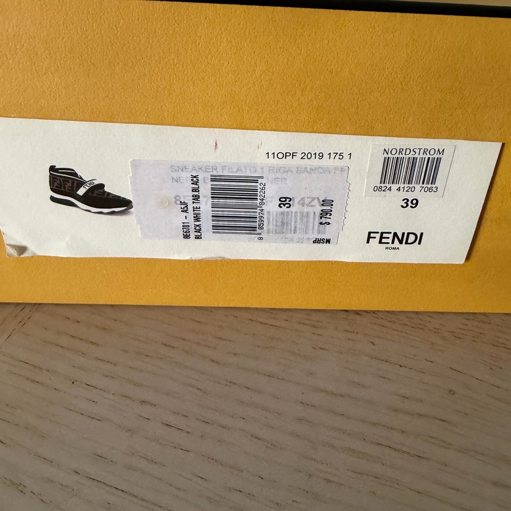 Fendi Roma Sneaker Filato 1 Riga Banda - Picture 5 of 12